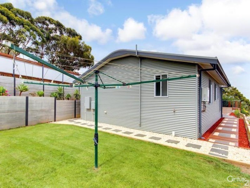 28 Maluka Drive, Happy Valley SA 5159