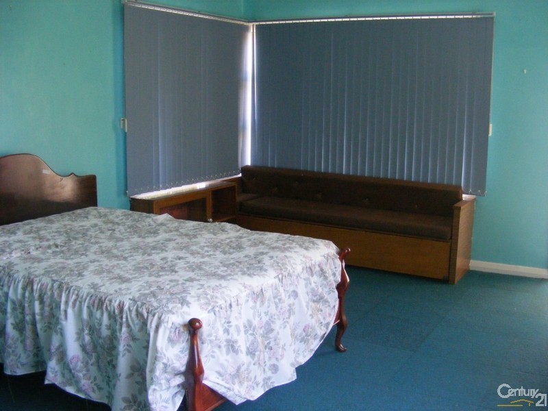 16 Windermere Avenue, Clapham SA 5062