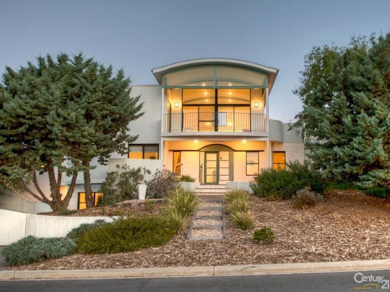 1 Glenvale Avenue, Marino SA 5049