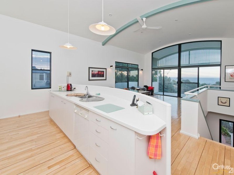 1 Glenvale Avenue, Marino SA 5049