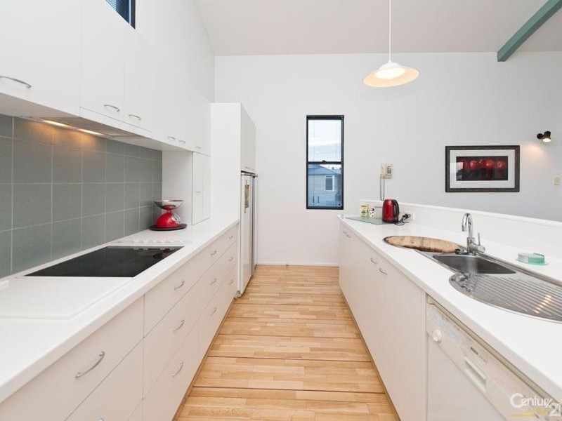 1 Glenvale Avenue, Marino SA 5049