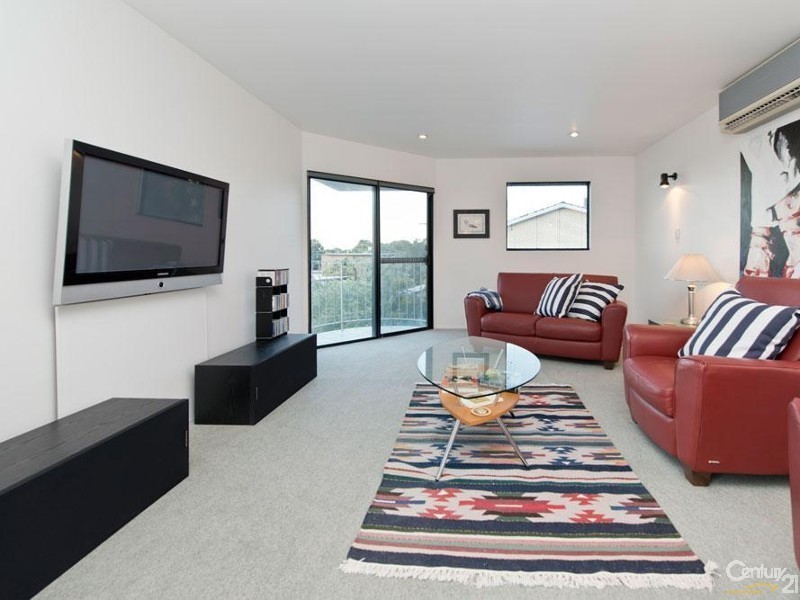 1 Glenvale Avenue, Marino SA 5049