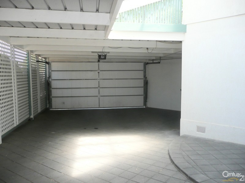1 Glenvale Avenue, Marino SA 5049