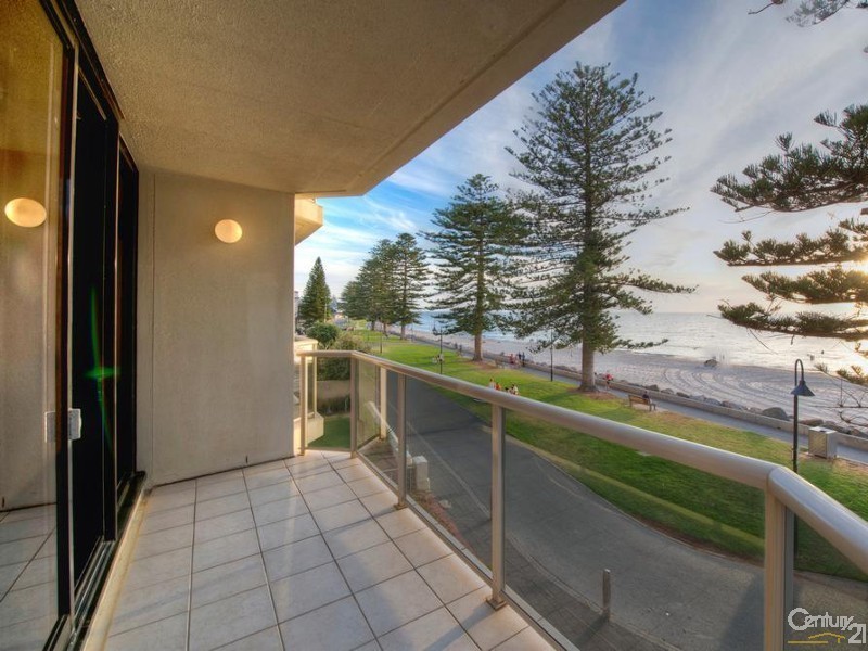 5/18 South Esplanade, Glenelg SA 5045
