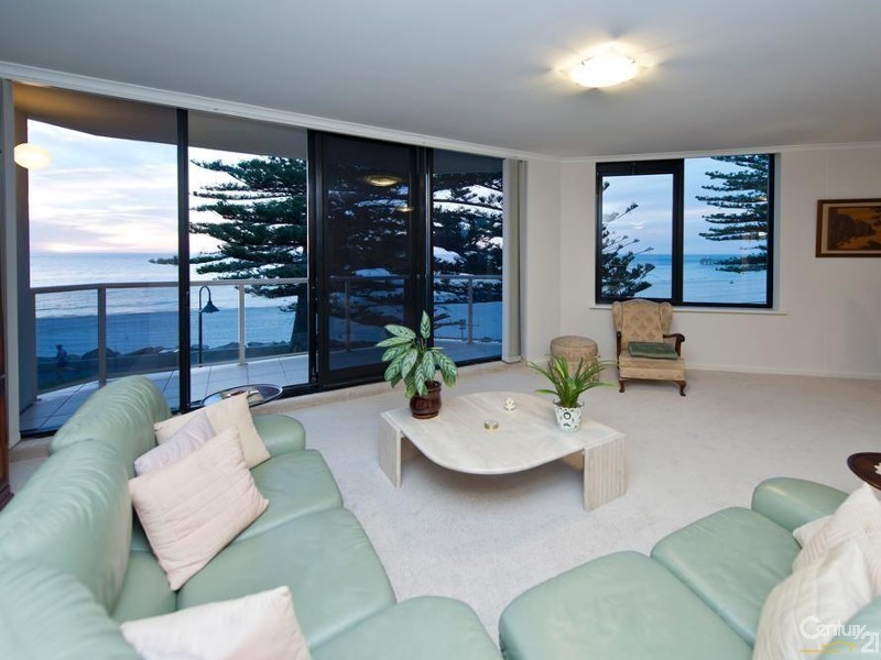 5/18 South Esplanade, Glenelg SA 5045