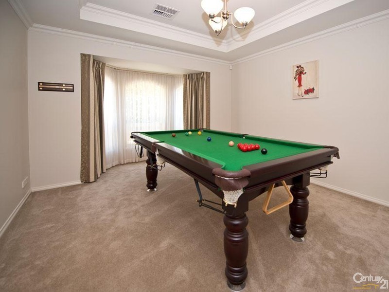 53 Oakridge Road, Aberfoyle Park SA 5159