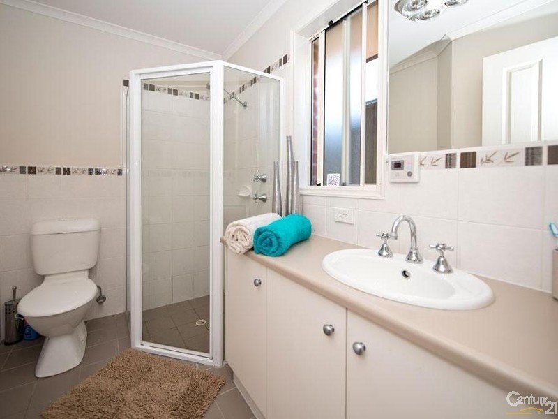 53 Oakridge Road, Aberfoyle Park SA 5159