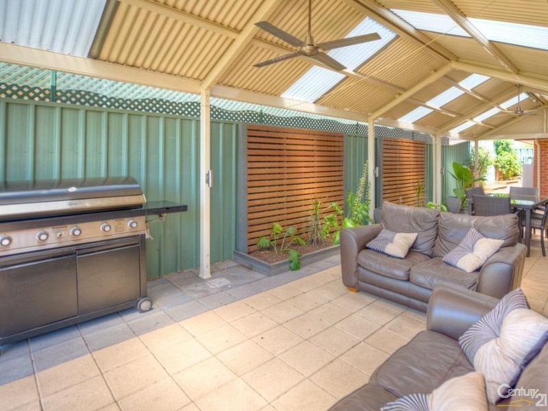 53 Oakridge Road, Aberfoyle Park SA 5159