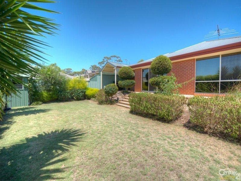 53 Oakridge Road, Aberfoyle Park SA 5159