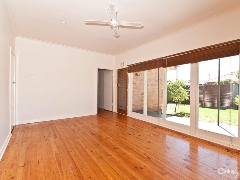 26A Cungena Ave, Park Holme SA 5043