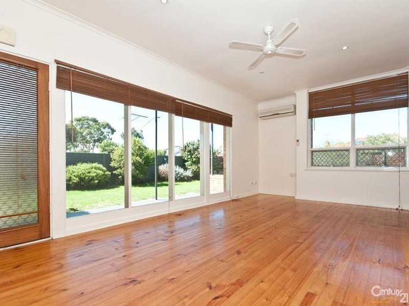 26A Cungena Ave, Park Holme SA 5043