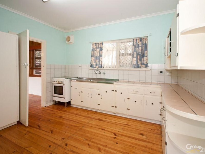 26A Cungena Ave, Park Holme SA 5043