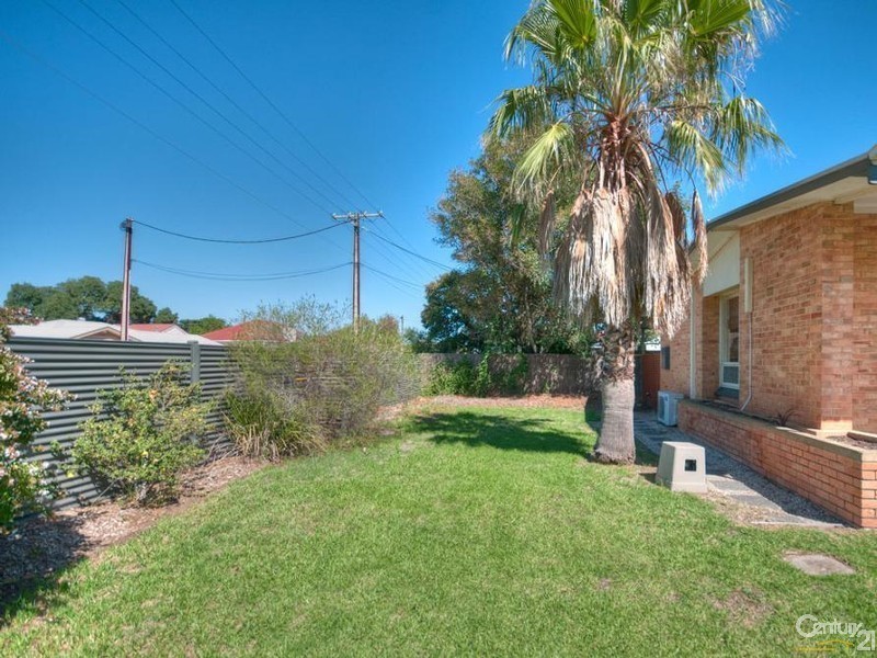 26A Cungena Ave, Park Holme SA 5043