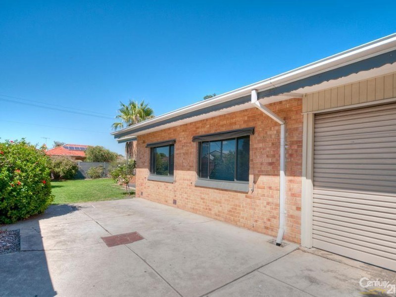 26A Cungena Ave, Park Holme SA 5043