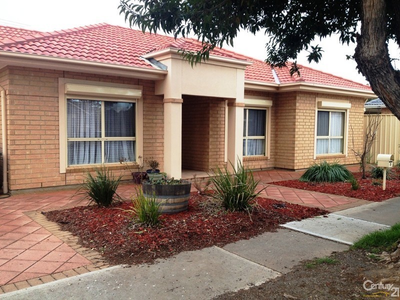 15 Winchester Street, Hove SA 5048