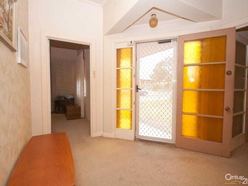 1 Scottish Ave, Clovelly Park SA 5042