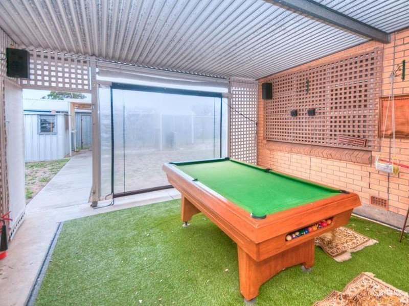 1 Scottish Ave, Clovelly Park SA 5042