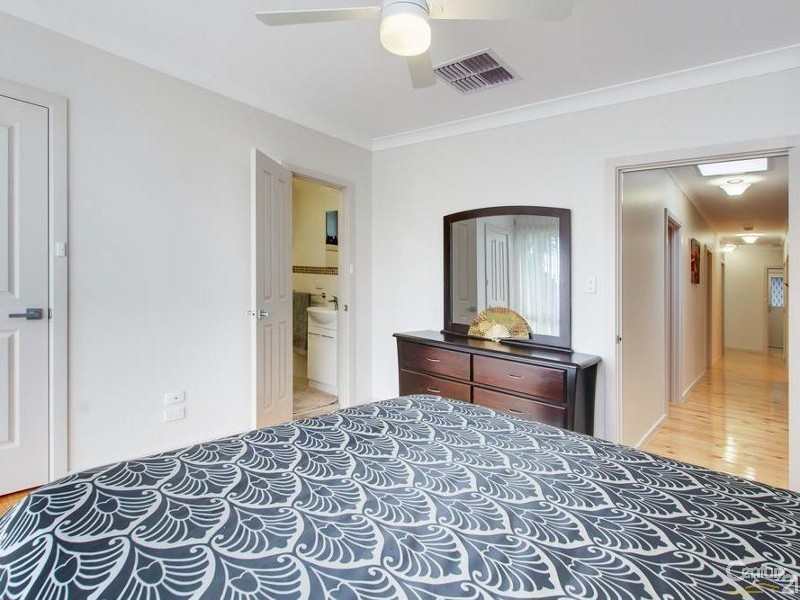 15 Kanangra Road, Seaview Downs SA 5049