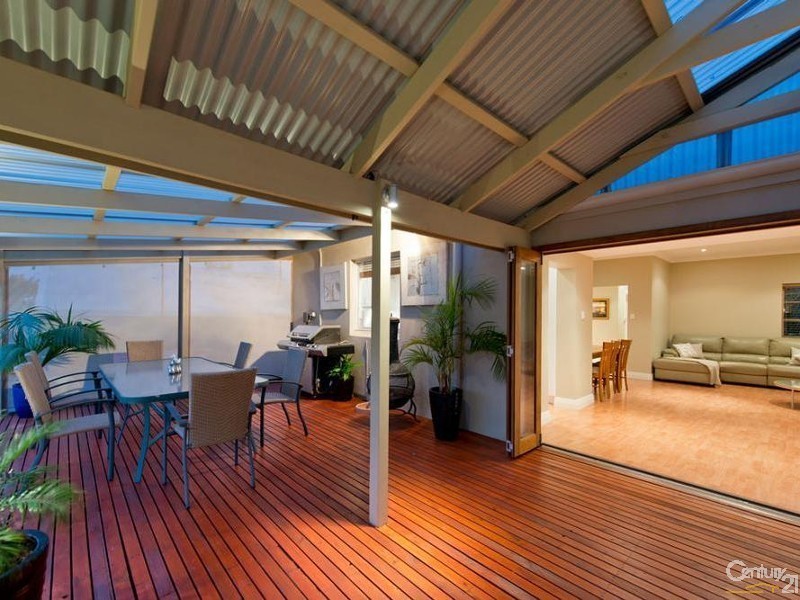 6 Yeelanna Ave, Seaview Downs SA 5049