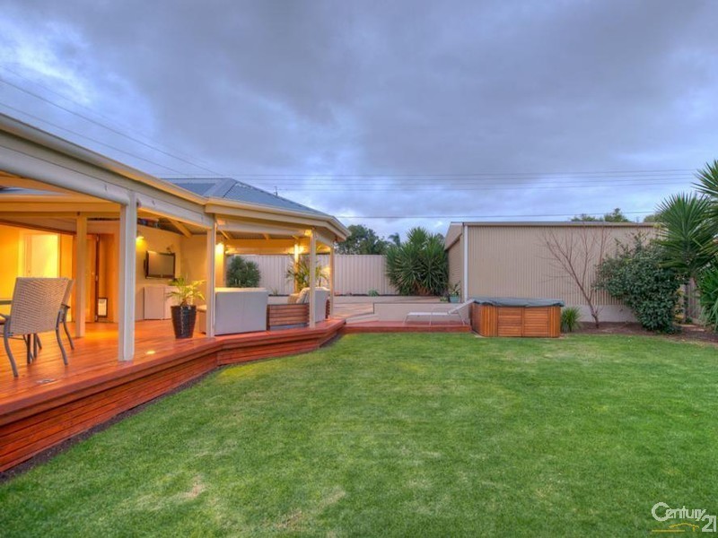 6 Yeelanna Ave, Seaview Downs SA 5049