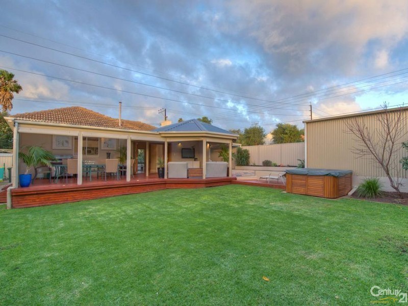 6 Yeelanna Ave, Seaview Downs SA 5049