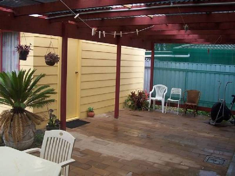 18 Rosemont Avenue, Woodcroft SA 5162