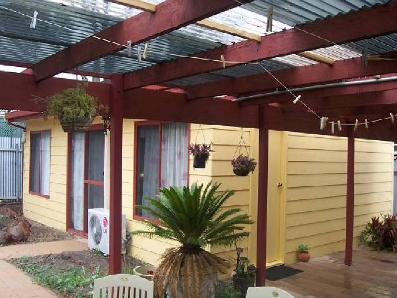 18 Rosemont Avenue, Woodcroft SA 5162