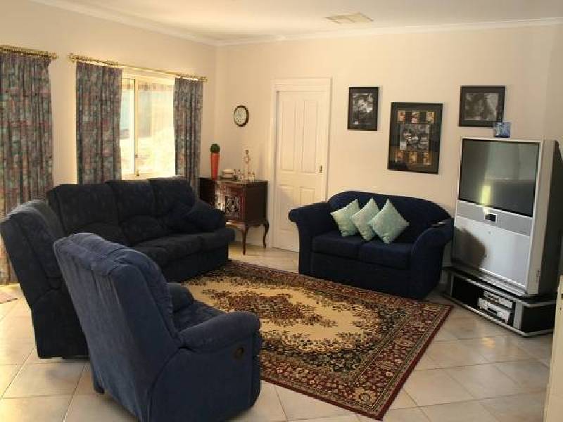 10 Shire Court, Woodcroft SA 5162