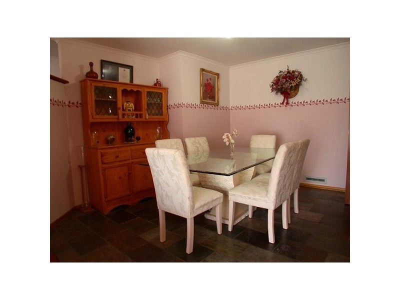 3 Walford Drive, Onkaparinga Hills SA 5163