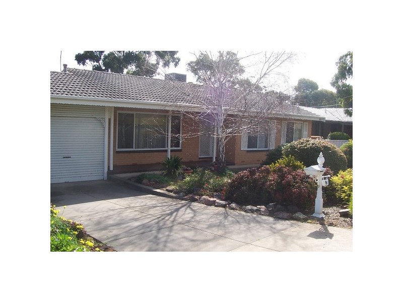 33 Ashton Rise, Huntfield Heights SA 5163