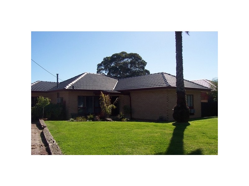 5 Stirling Drive, Morphett Vale SA 5162