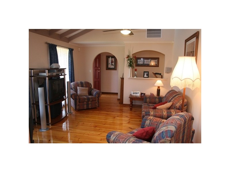 5 Dawson Place, Happy Valley SA 5159