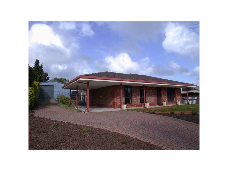 16 Horndale Drive, Happy Valley SA 5159