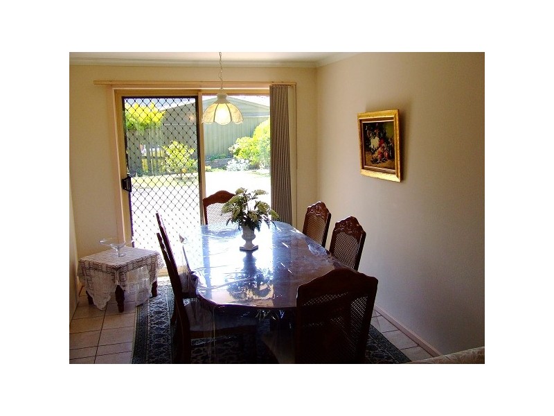 8 Aish Court, Woodcroft SA 5162