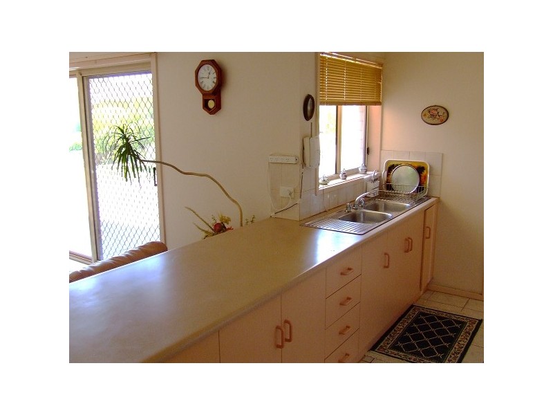 8 Aish Court, Woodcroft SA 5162