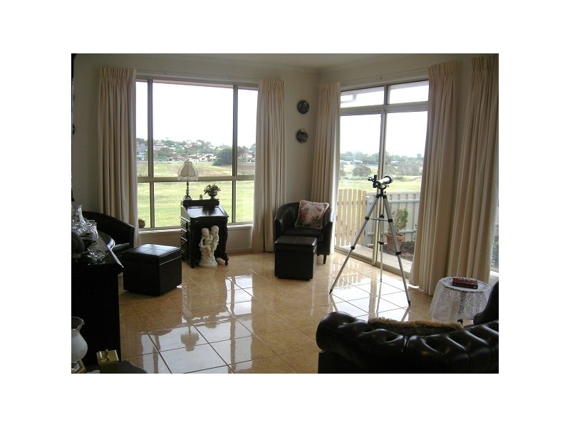 105 Grand Boulevard, Seaford Rise SA 5169