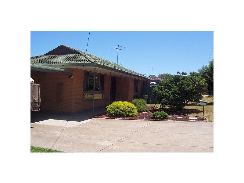 1 Hender Avenue, Port Noarlunga SA 5167