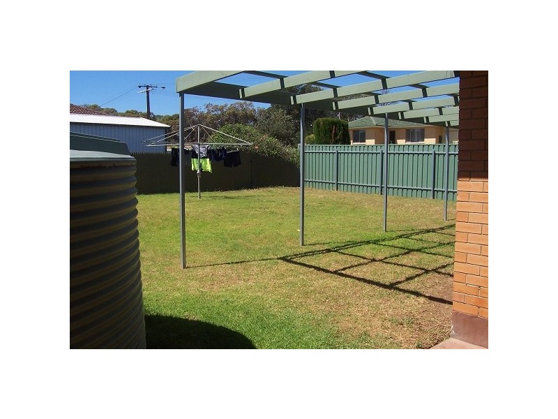 1 Hender Avenue, Port Noarlunga SA 5167