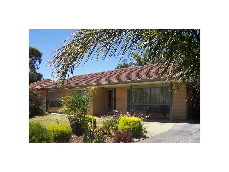 8 Marie Avenue, Morphett Vale SA 5162