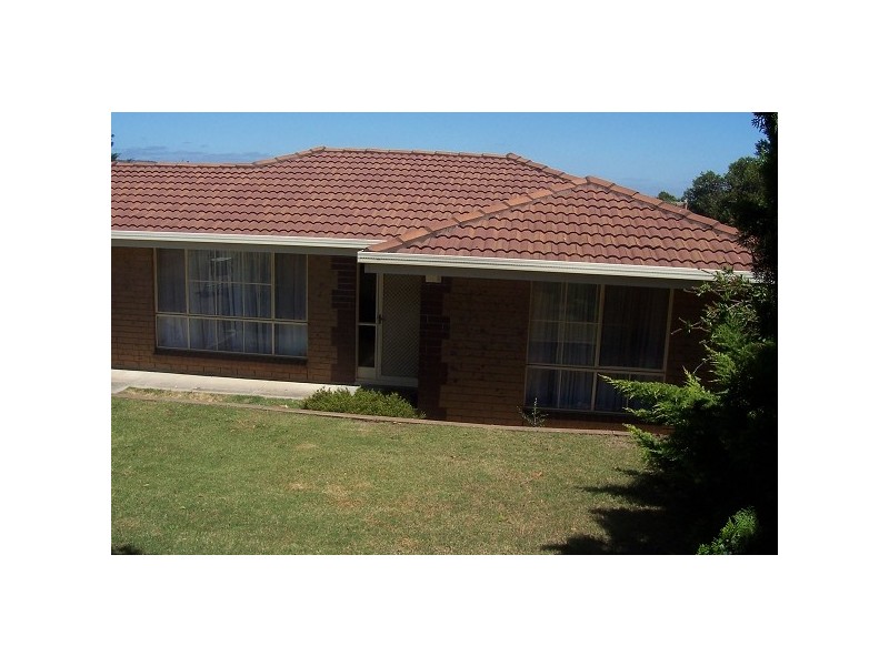 24 Doulton Drive, Trott Park SA 5158