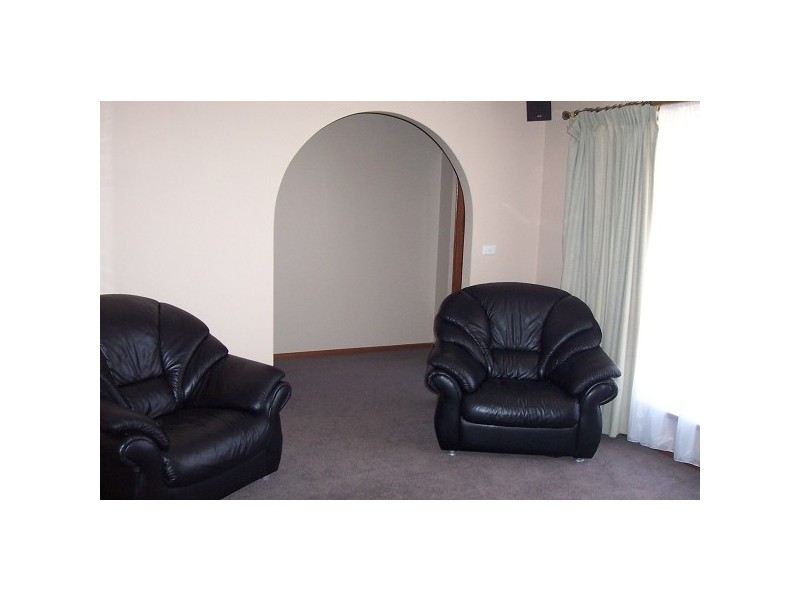 24 Doulton Drive, Trott Park SA 5158
