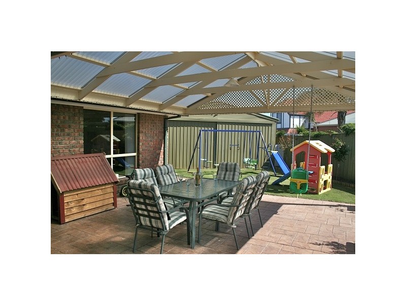 16 Middlebrook Court, Woodcroft SA 5162