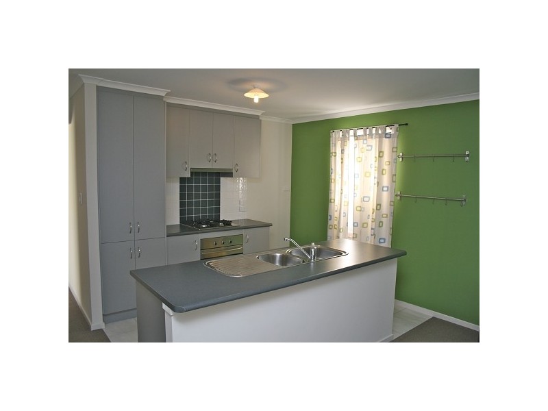 16 Antonio Street, Huntfield Heights SA 5163