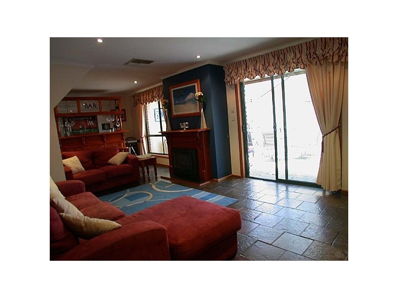 16 Leichardt Street, Woodcroft SA 5162