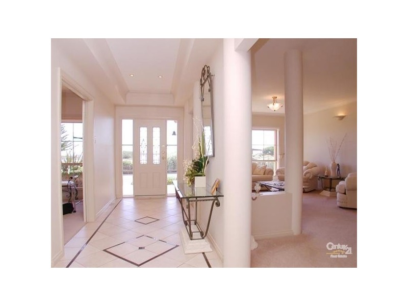 213 Esplanade, Port Noarlunga South SA 5167