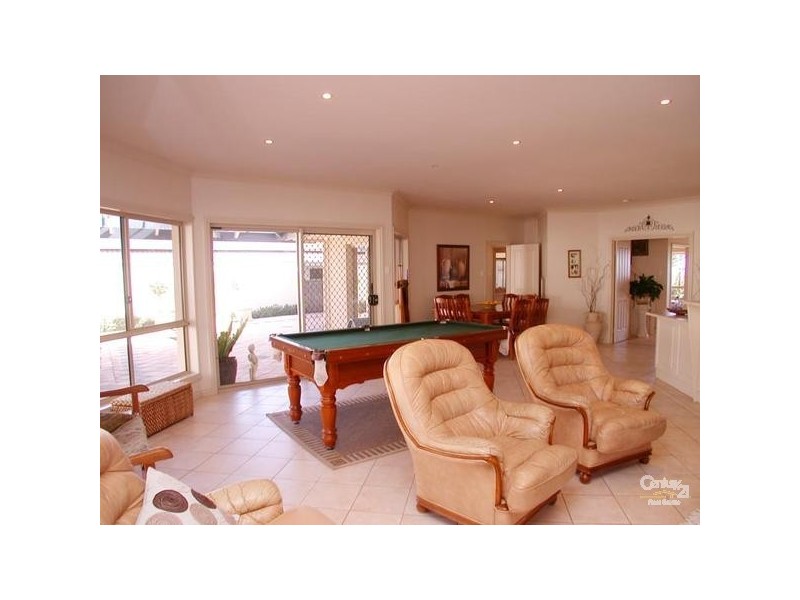 213 Esplanade, Port Noarlunga South SA 5167