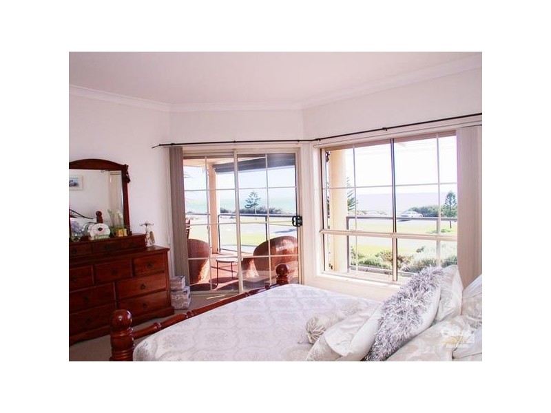 213 Esplanade, Port Noarlunga South SA 5167