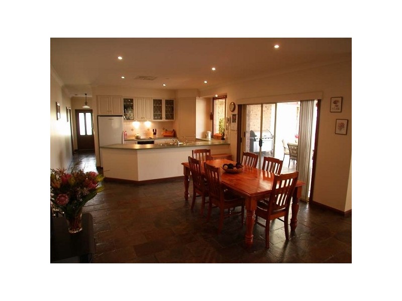 7 Dom Street, Mclaren Flat SA 5171