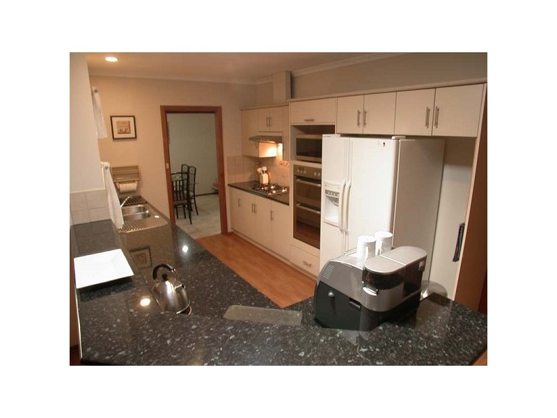 2 Douglas Fir Court, Aberfoyle Park SA 5159