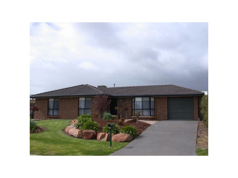 24 Fredrick Drive, Woodcroft SA 5162